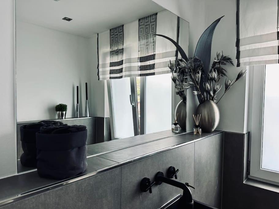 Moderne Ferienwohnung Zweifall 슈톨베르크 외부 사진