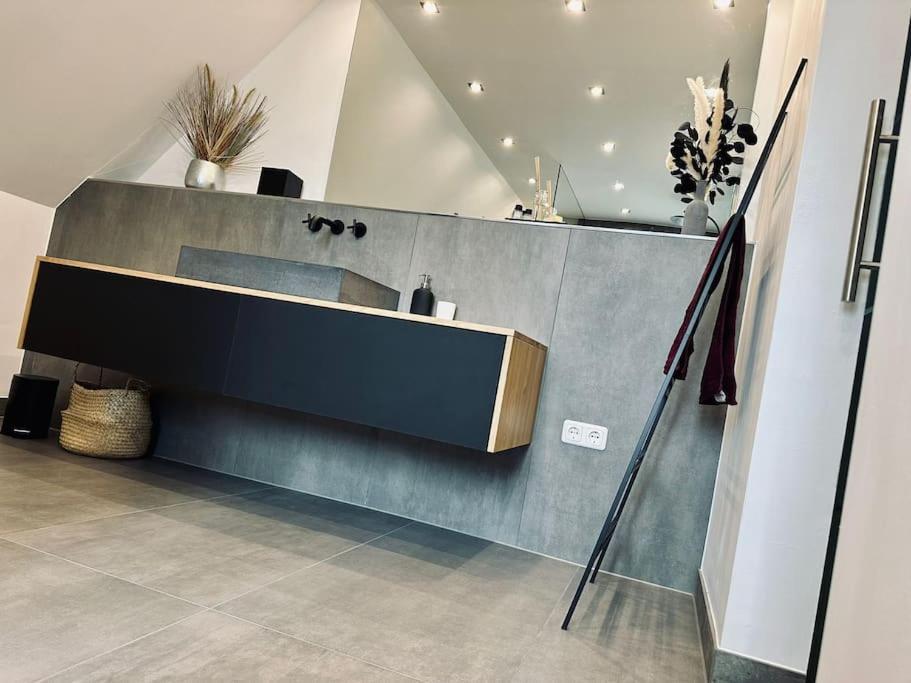 Moderne Ferienwohnung Zweifall 슈톨베르크 외부 사진